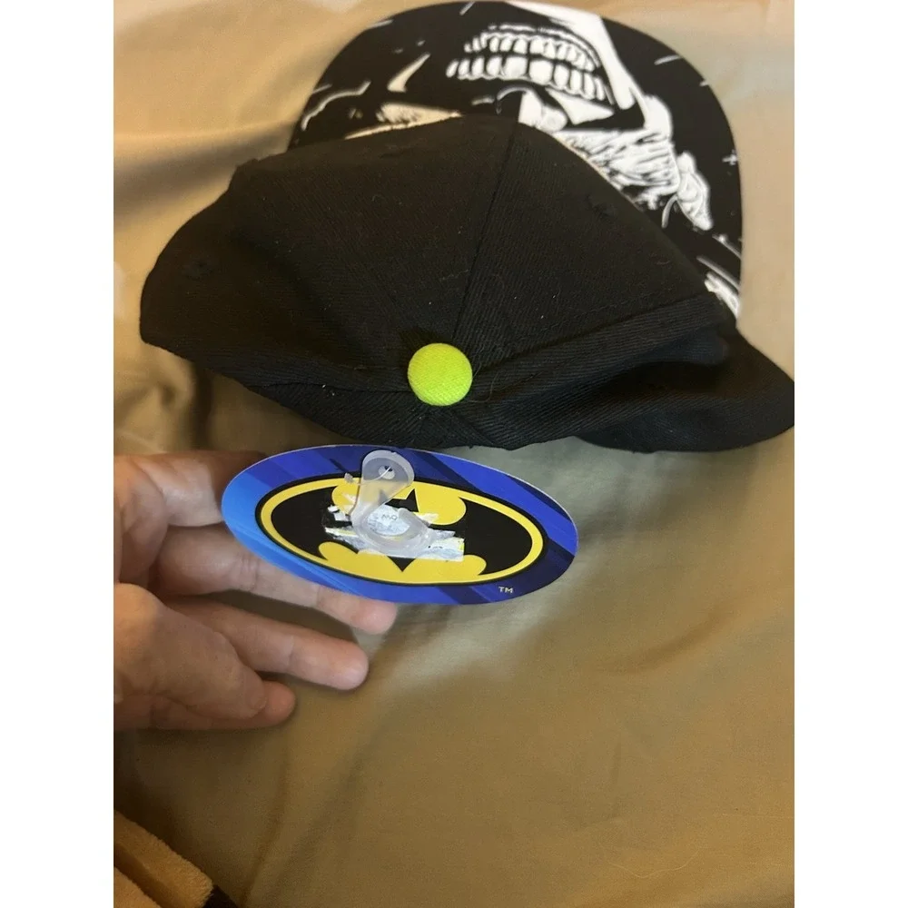 The JOKER Embroidered Snap Back Hat‎ Flat Bill Graphic Batman New